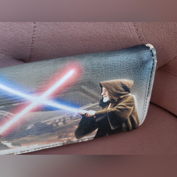 Disney Star Wars A New Hope Loungefly Wallet - Picture 5 of 6